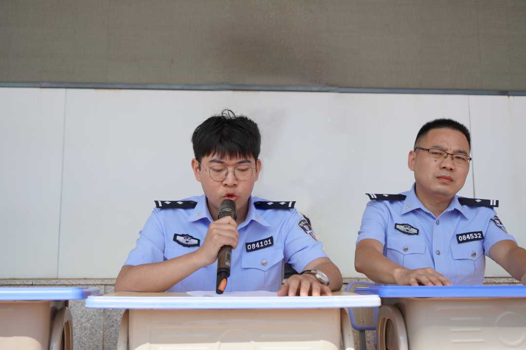 法治进校园，护航助成长 | 鄱阳卫校开展法治进校园活动