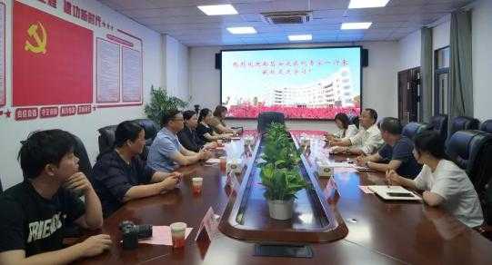 从“心”开始 与爱同行 | 南昌安定医院专家来鄱阳卫校开展专题讲座