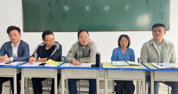 校党委书记汤丁山调研学校思想政治教育和意识形态工作