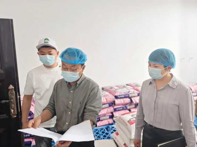 落到“食”处 方能“安”心 | 鄱阳卫校召开食品安全校长现场办公会